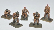 TRIDENT 96605  British Paratroopers Gun Crew    1:87
